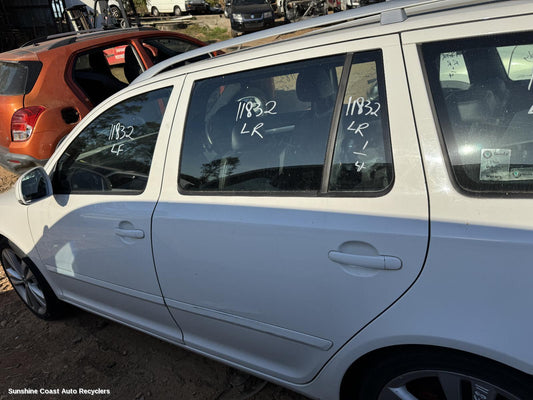 2011 Skoda Octavia Left Rear Door Sliding