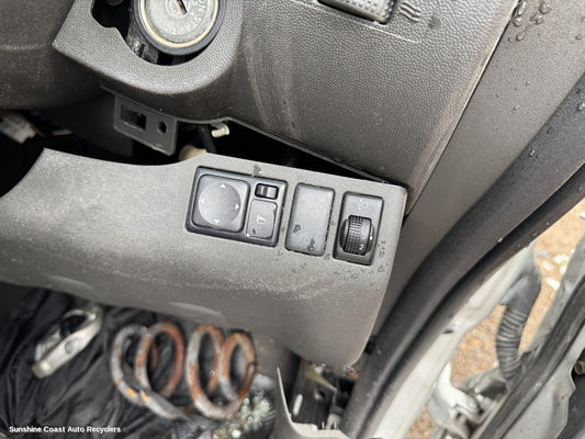 2013 Nissan Navara Misc Switch Relay