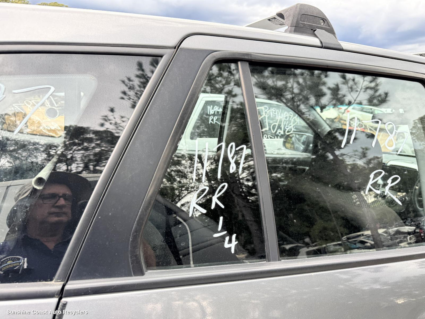 2011 Hyundai Santa Fe Right Rear 1 4 Door Glass