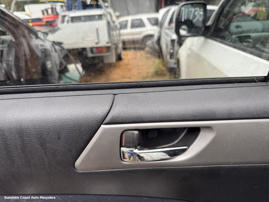 2009 Subaru Forester Door Handle