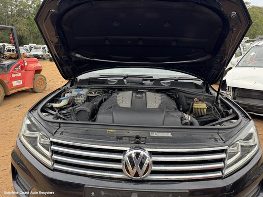 2016 Volkswagen Touareg Grille