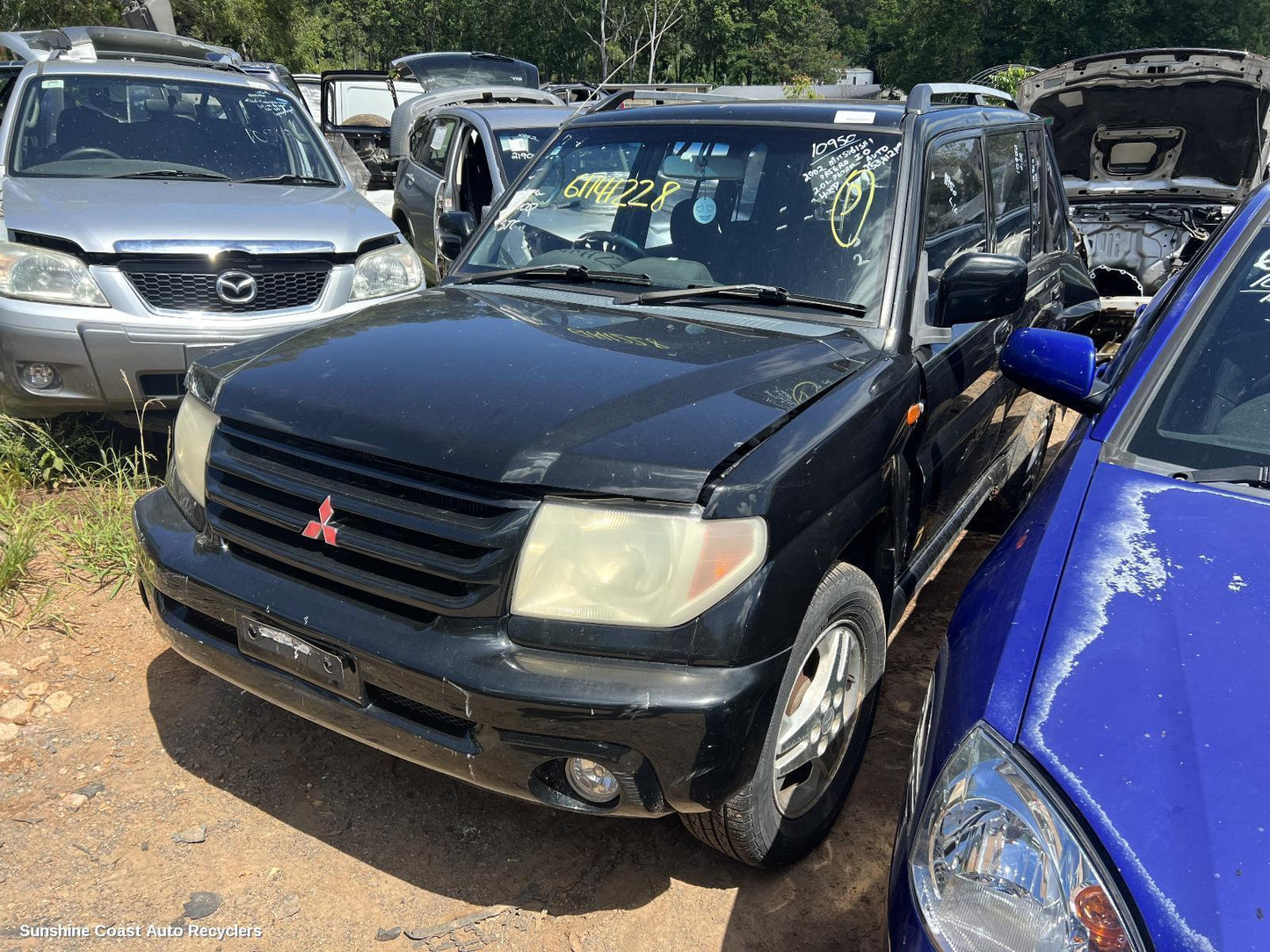 2002 Mitsubishi Pajero Fuel Pump