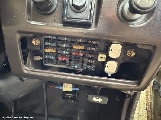 1989 Toyota Landcruiser Fuse Box
