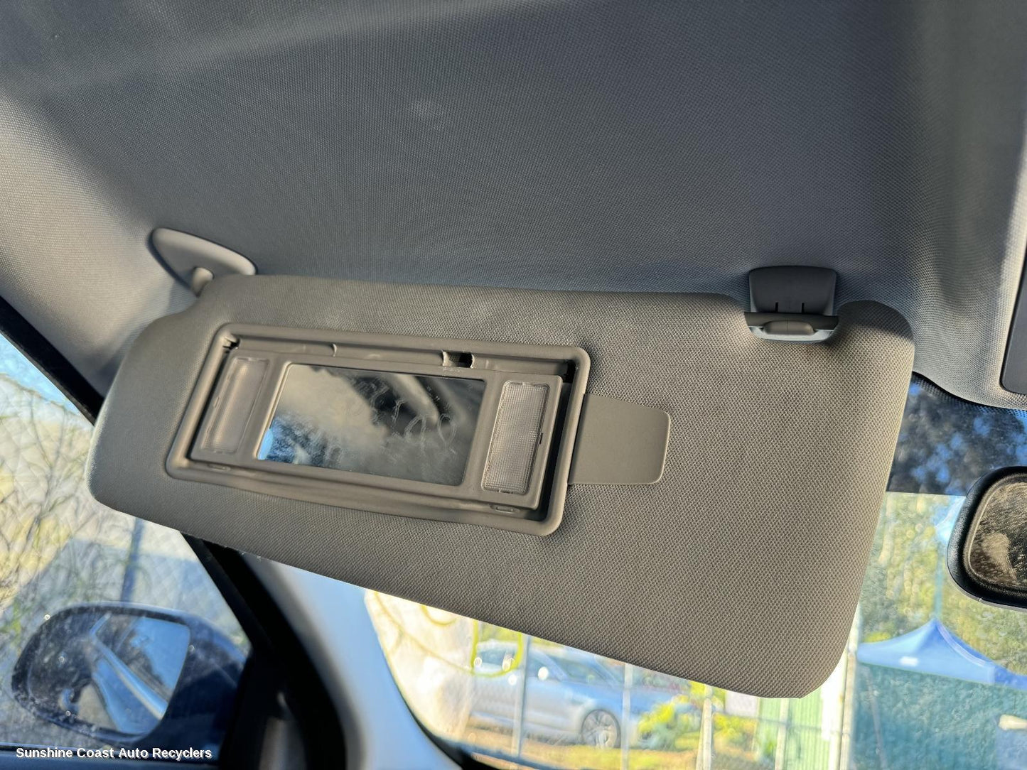 2015 Jaguar Xf Sunvisor