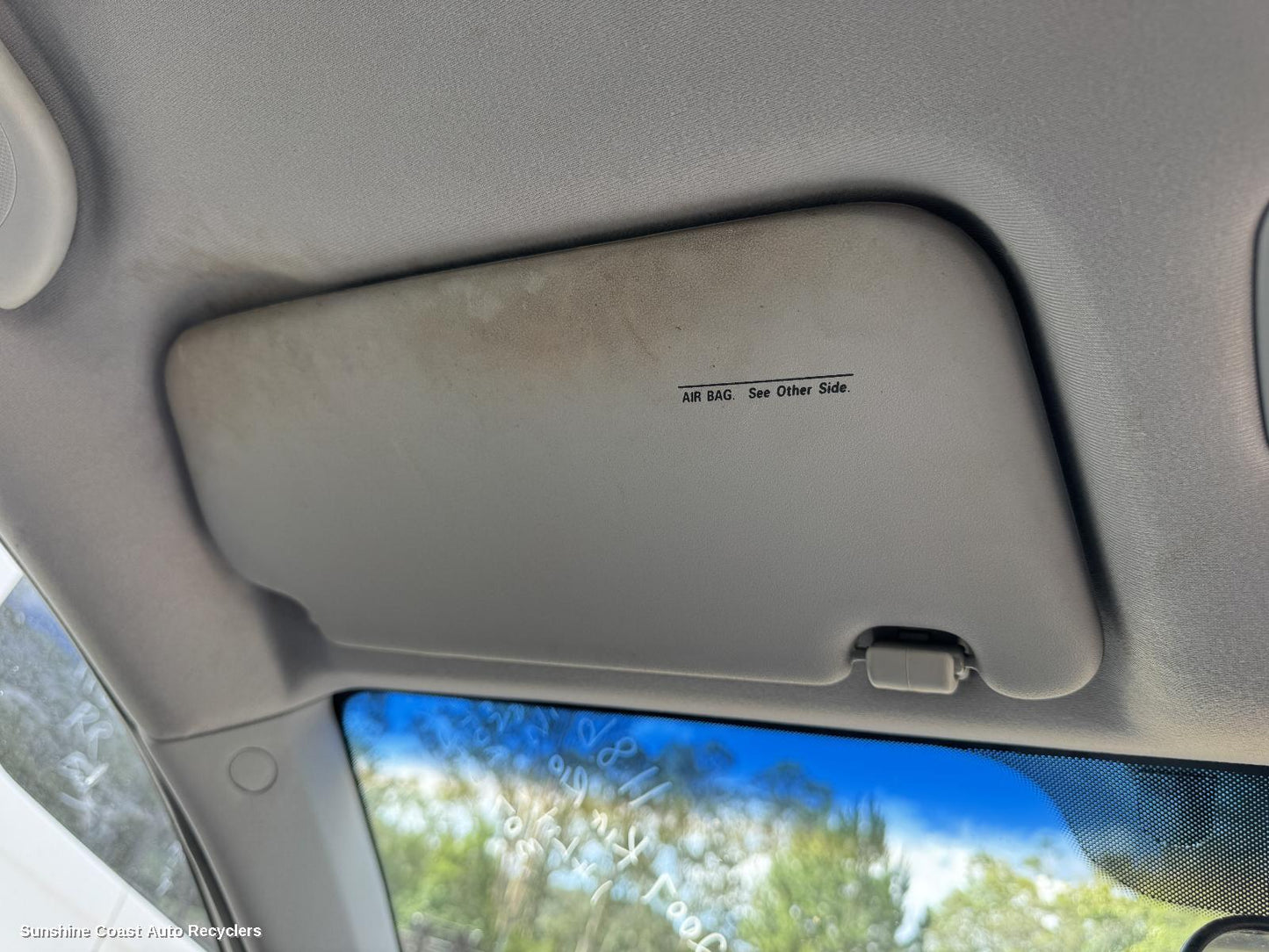 2007 Kia Rio Sunvisor