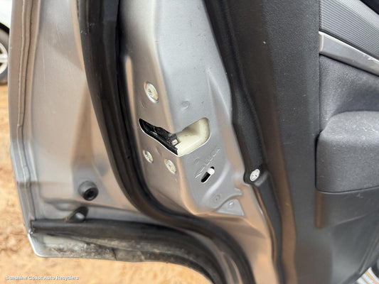 2014 Mitsubishi Pajero Door Boot Gate Lock