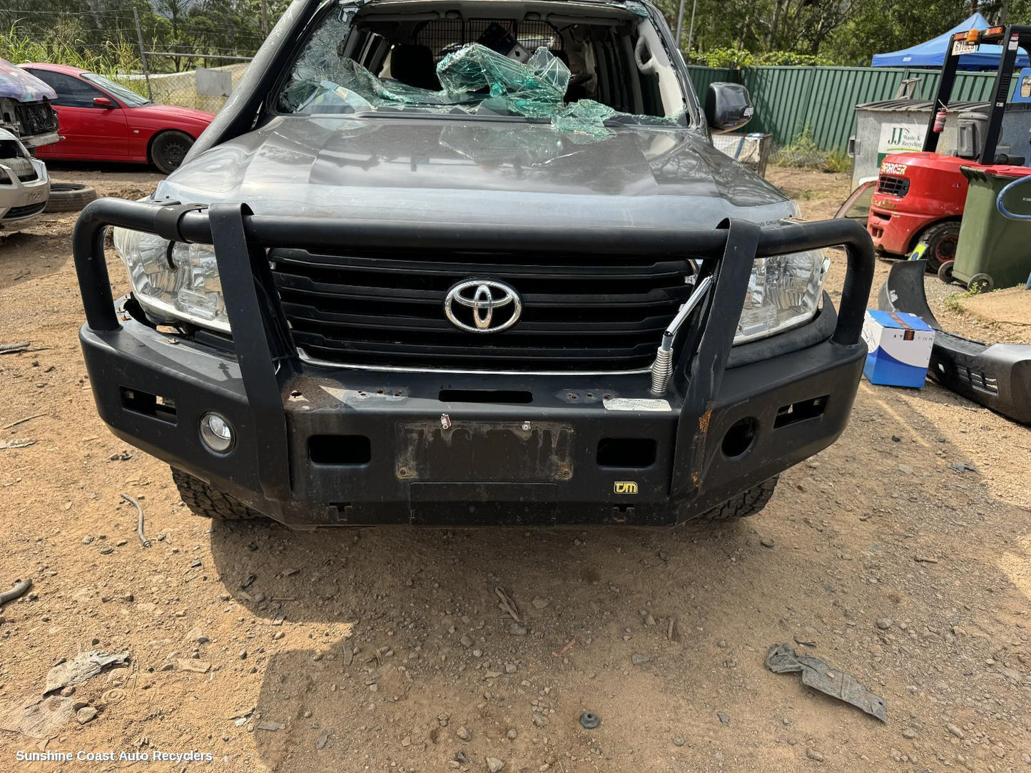 2012 Toyota Landcruiser Grille