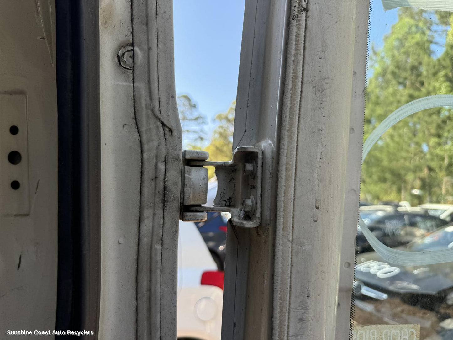 2002 Ford Transit Bootlid Tgate Hinge