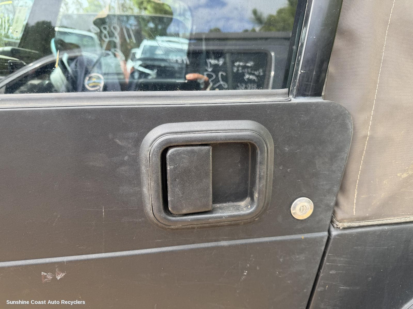 2003 Jeep Wrangler Door Handle