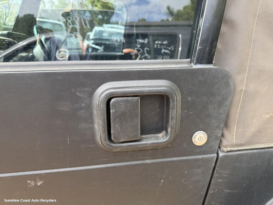 2003 Jeep Wrangler Door Handle