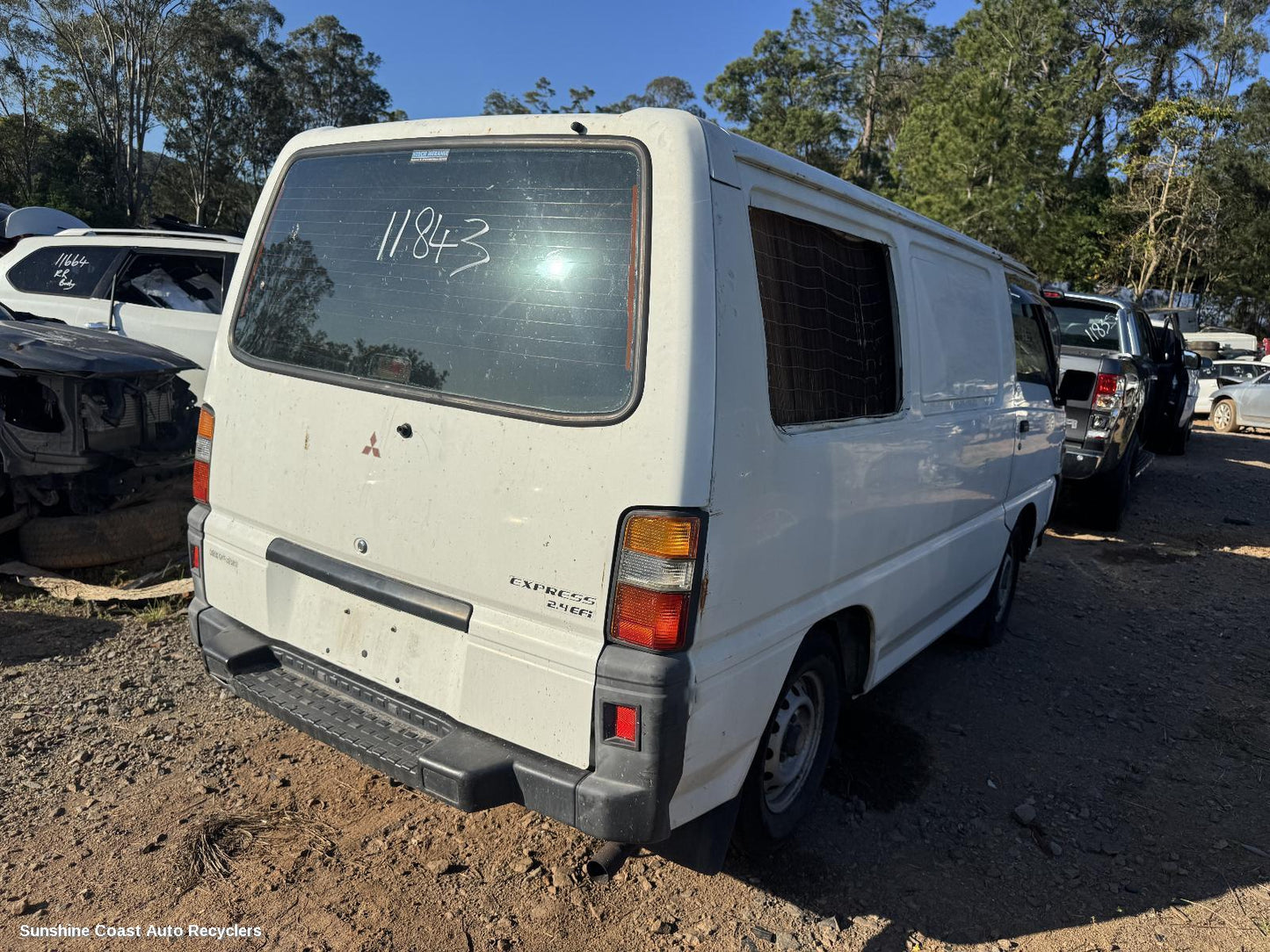 2009 Mitsubishi L300 Steering Column