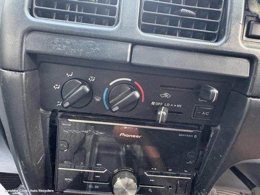 2003 Toyota Hilux Heater Ac Controls