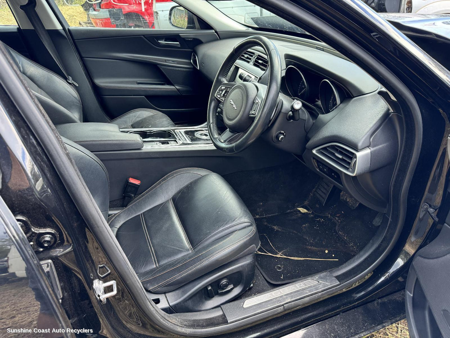 2015 Jaguar Xe Left Rear Door Window