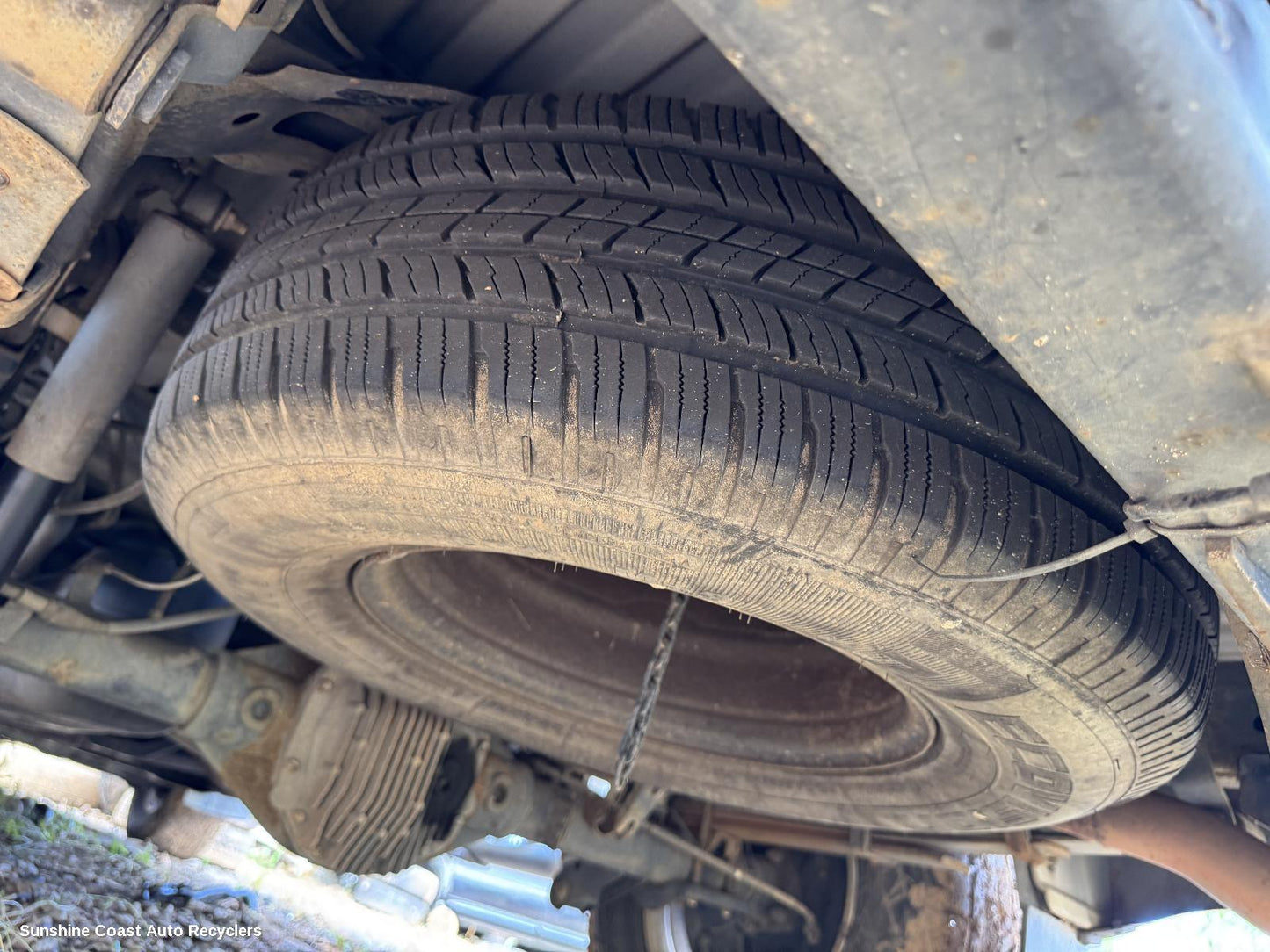 2010 Nissan Navara Spare Wheel Winch