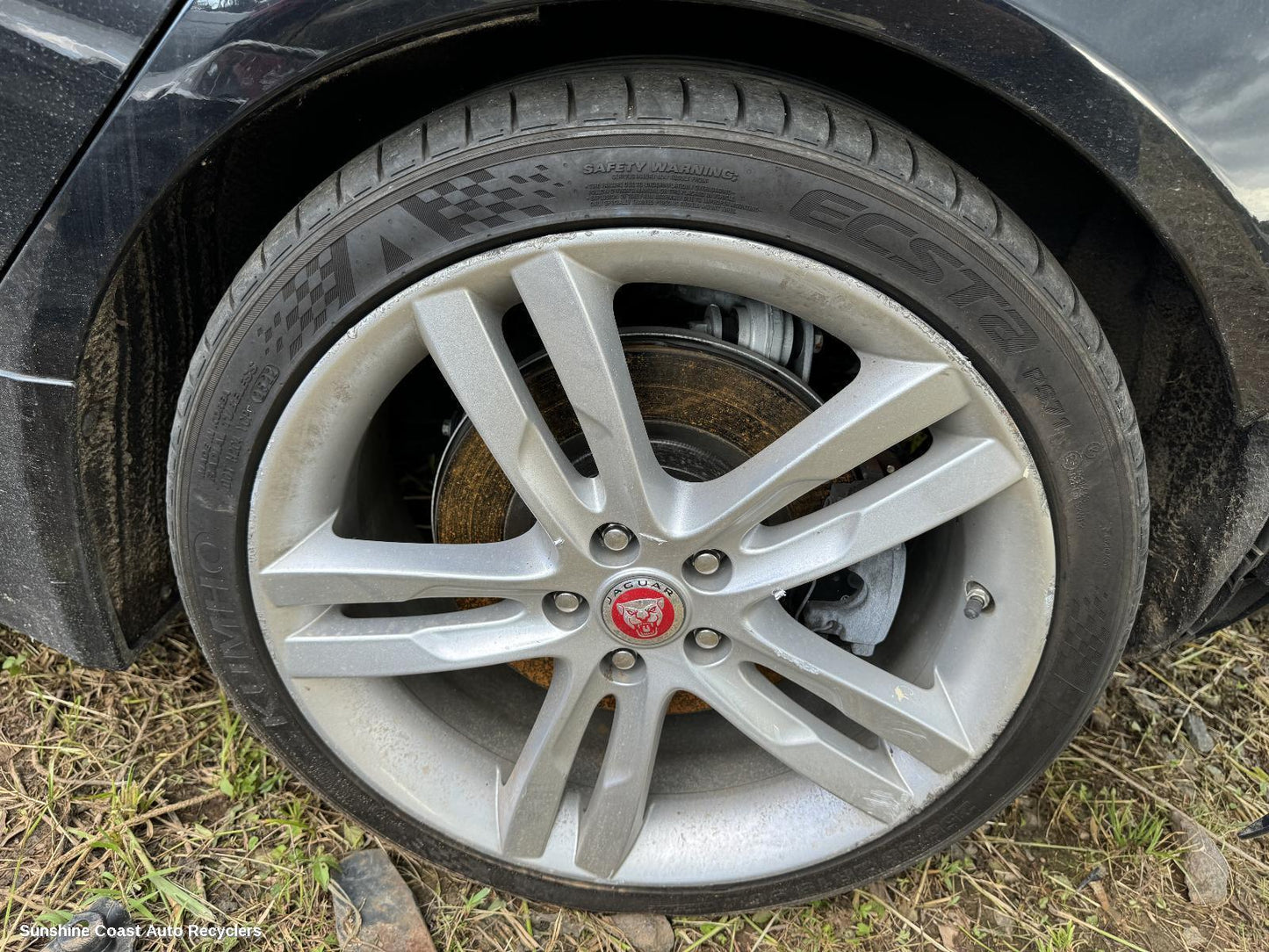 2015 Jaguar Xe Right Front Lower Control Arm