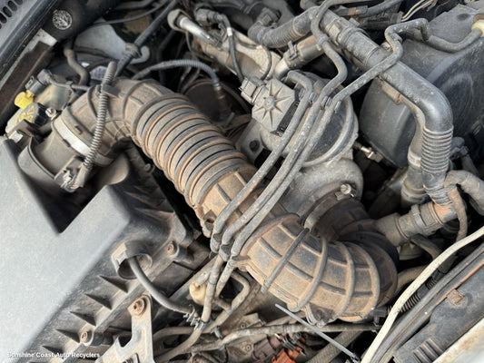 2013 Volkswagen Amarok Air Cleaner Duct Hos