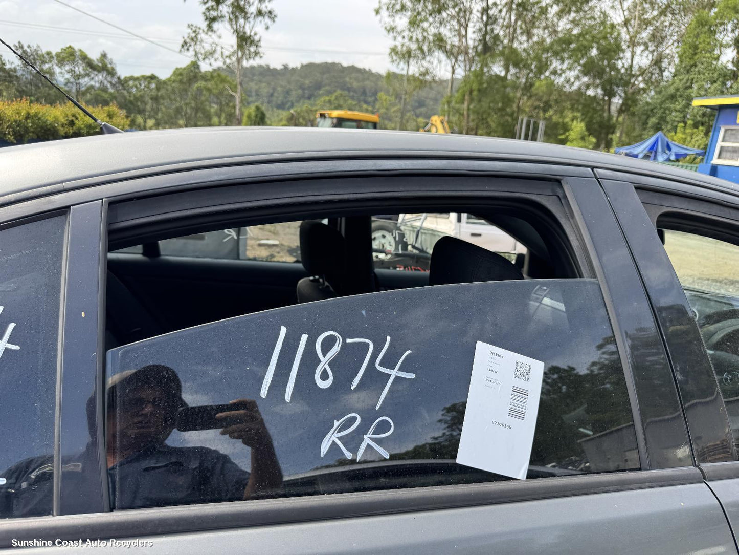 2011 Holden Commodore Right Rear Door Window