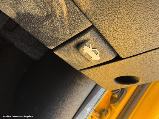 2015 Hyundai Accent Bonnet Release