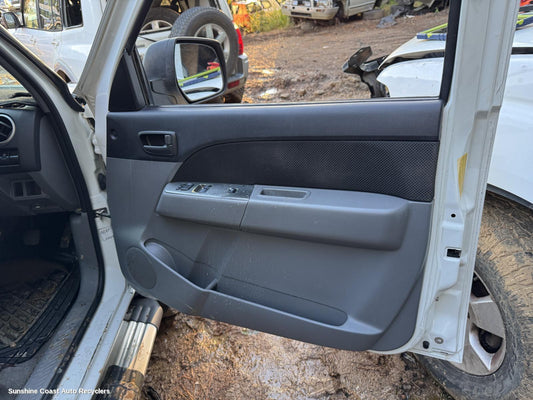 2011 Mazda Bt50 Right Front Window Reg Motor