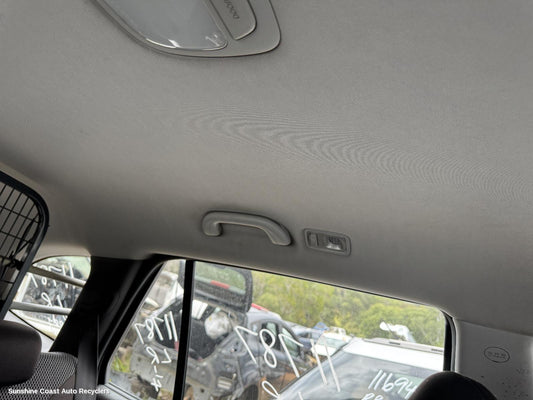 2011 Hyundai Santa Fe Courtesy Light