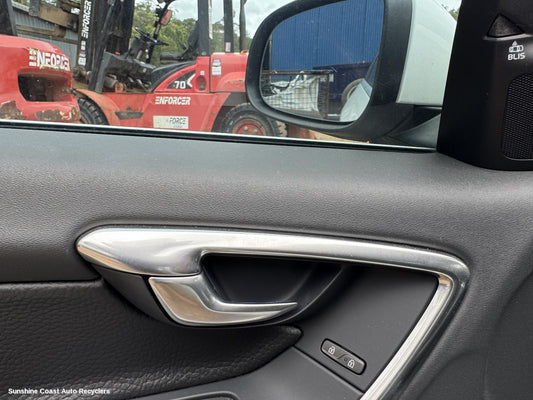 2012 Volvo S60/v60 Door Handle