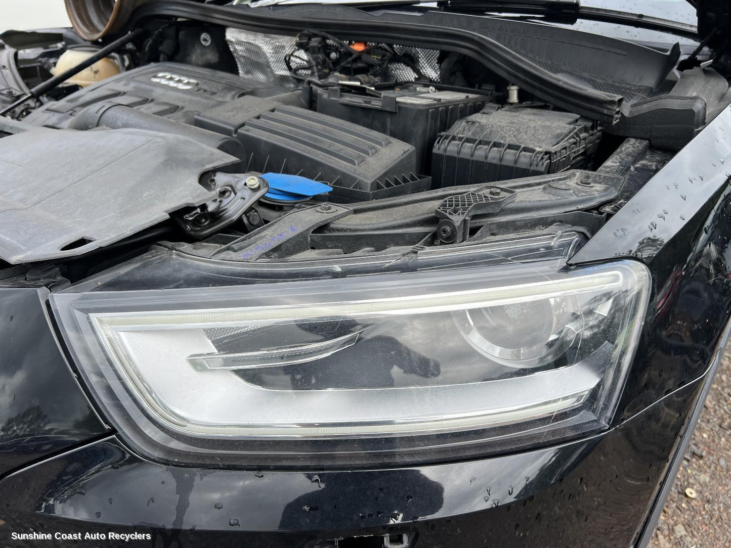 2013 Audi Q3 Left Headlamp