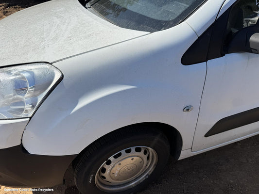 2013 Peugeot Partner Left Guard