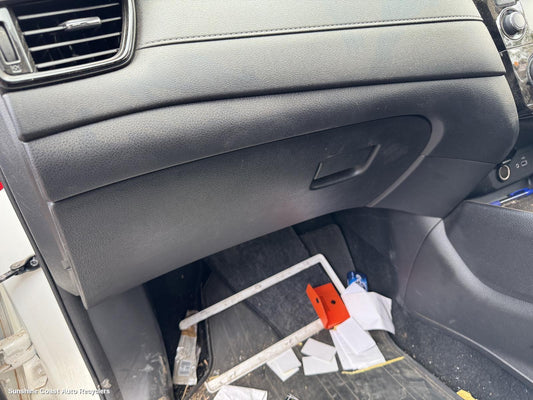 2022 Nissan Xtrail Glove Box