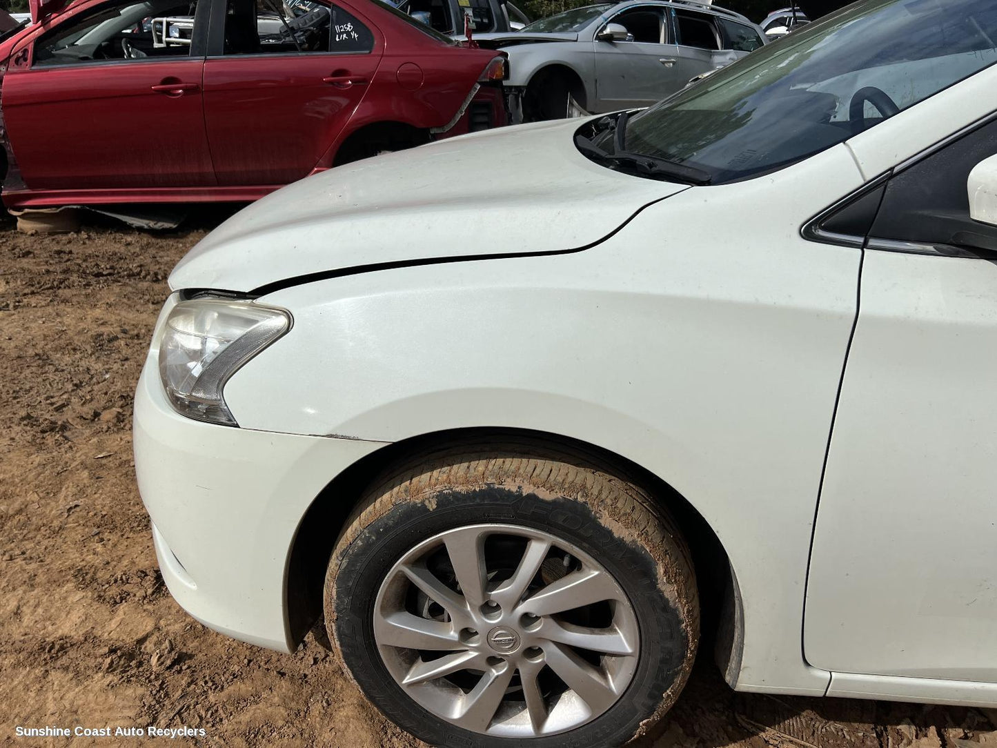 2013 Nissan Pulsar Left Guard