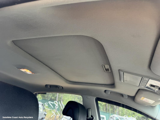 2013 Holden Captiva Hoodlining