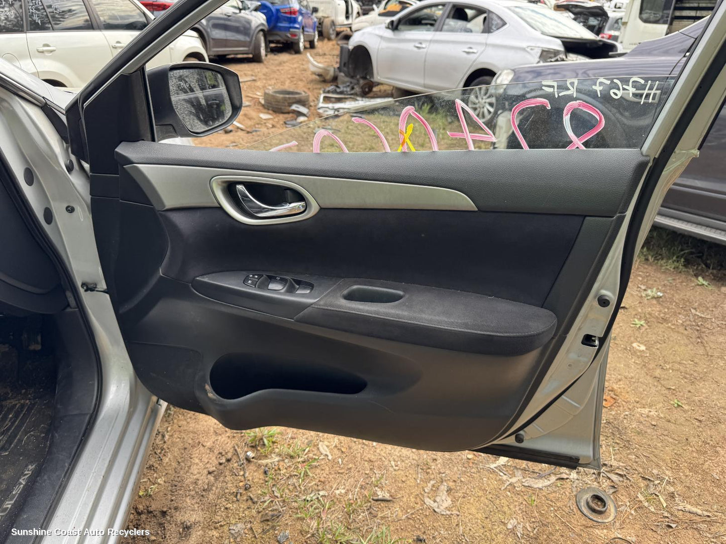 2015 Nissan Pulsar Right Front Window Reg Motor