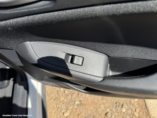 2023 Mazda Cx3 Pwr Dr Wind Switch