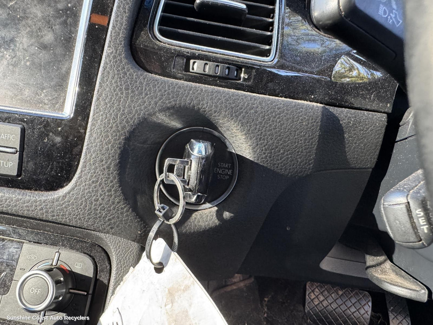 2011 Volkswagen Touareg Ignition W  Key
