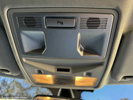 2015 Jaguar Xf Courtesy Light