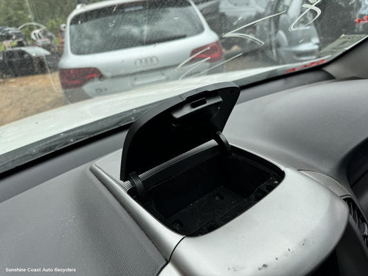 2013 Holden Captiva Glove Box