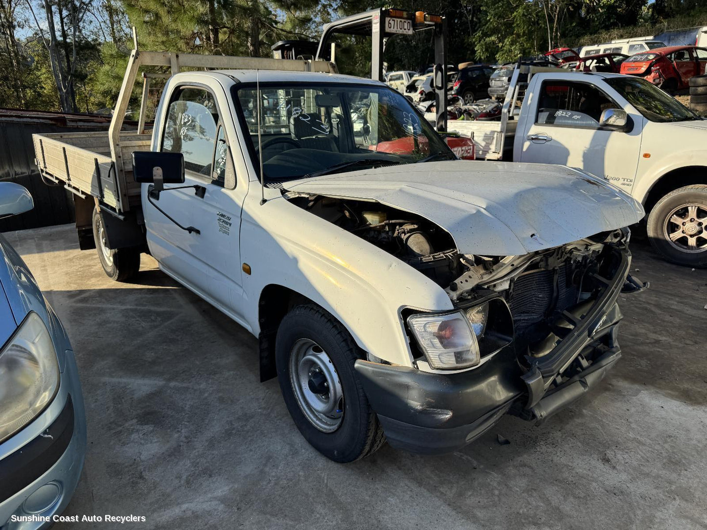2002 Toyota Hilux Right Front Hub Assembly