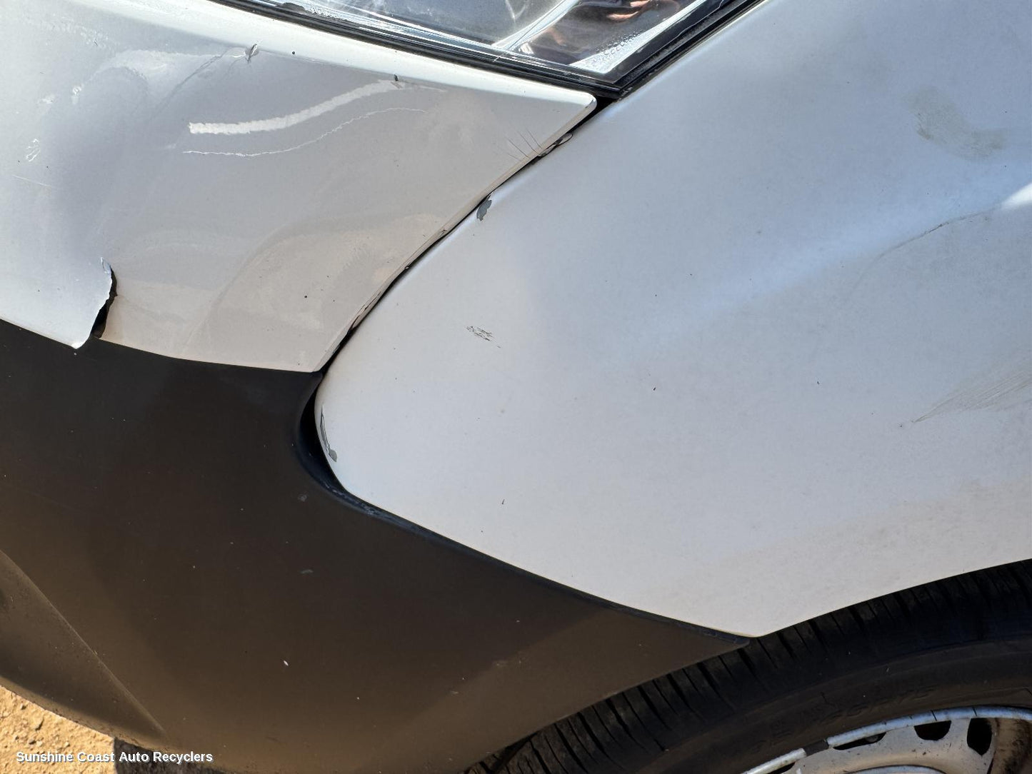 2013 Peugeot Partner Left Guard