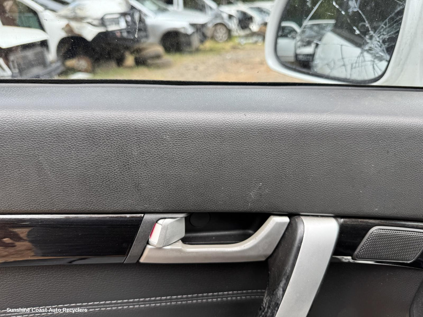 2013 Holden Captiva Door Handle