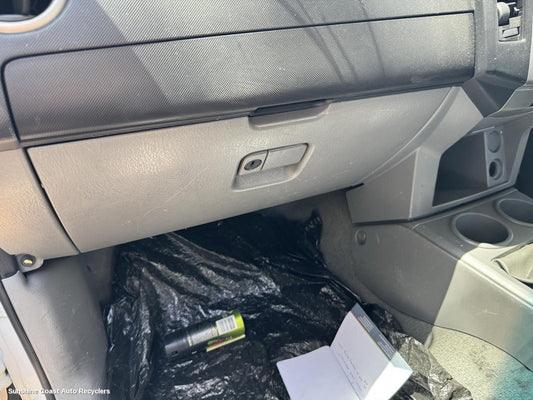 2009 Mazda Bt50 Glove Box