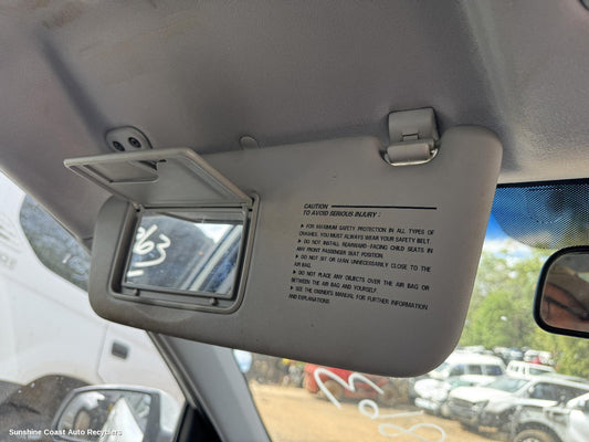 2007 Kia Rio Sunvisor