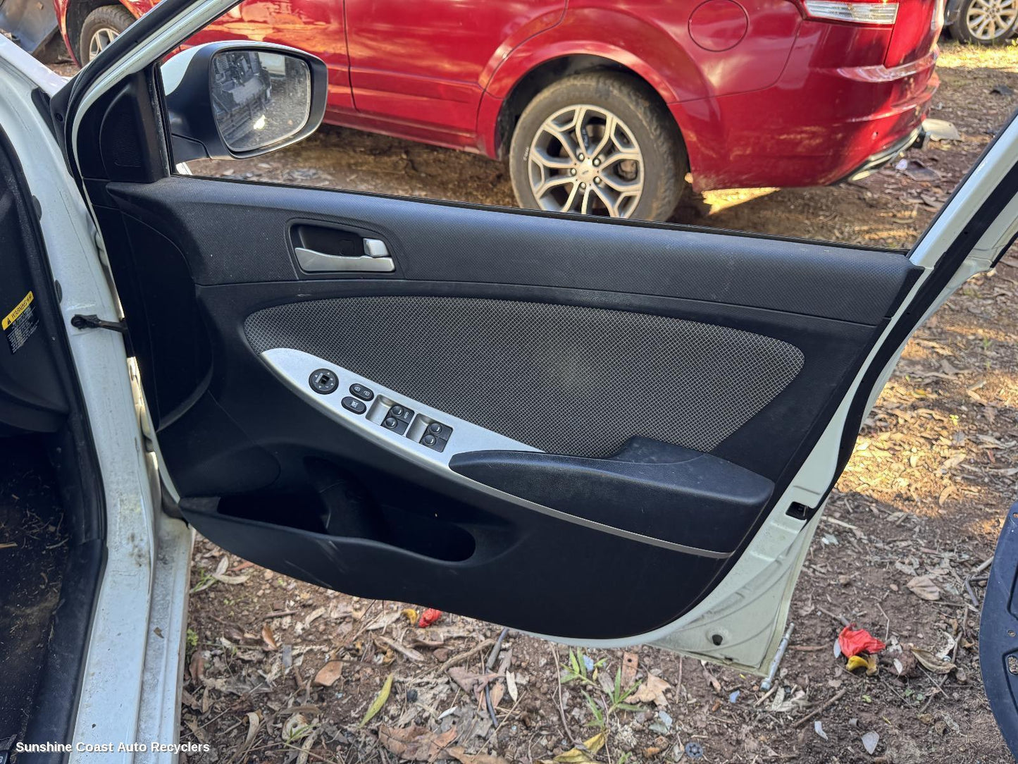 2014 Hyundai Accent Door Trim