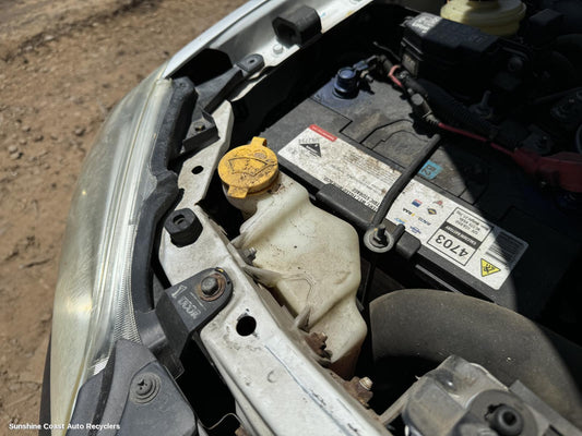 2010 Mazda Bt50 Washer Bottle