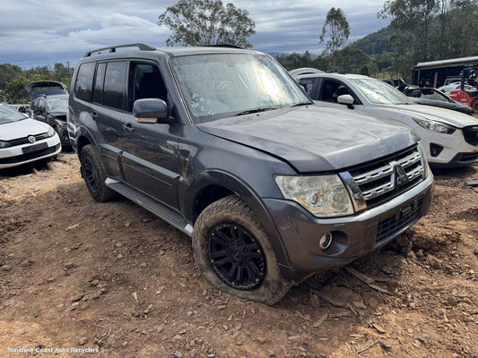 2014 Mitsubishi Pajero Steering Column