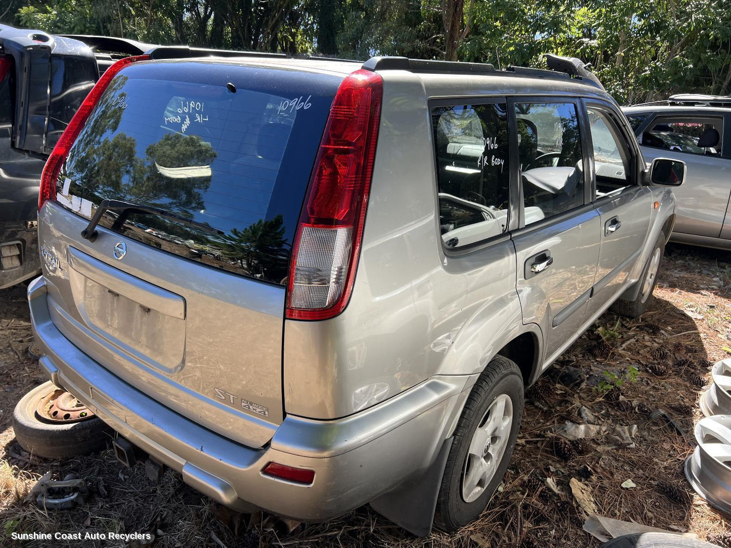 2003 Nissan Xtrail Manifold