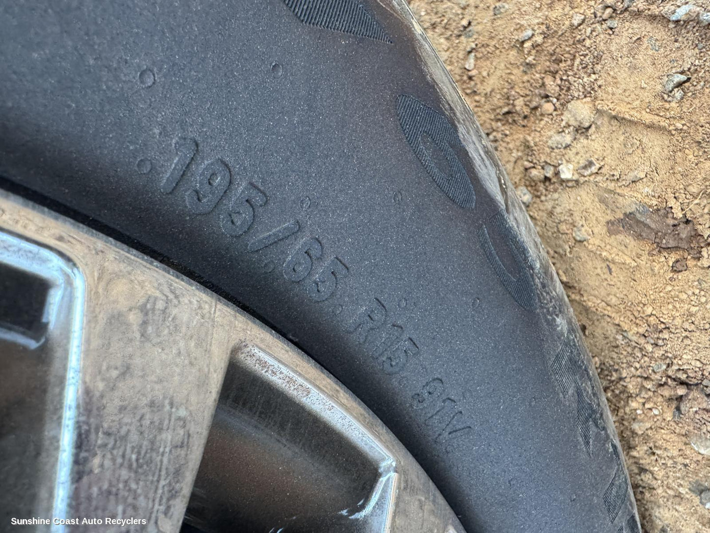 2013 Kia Cerato Tyre