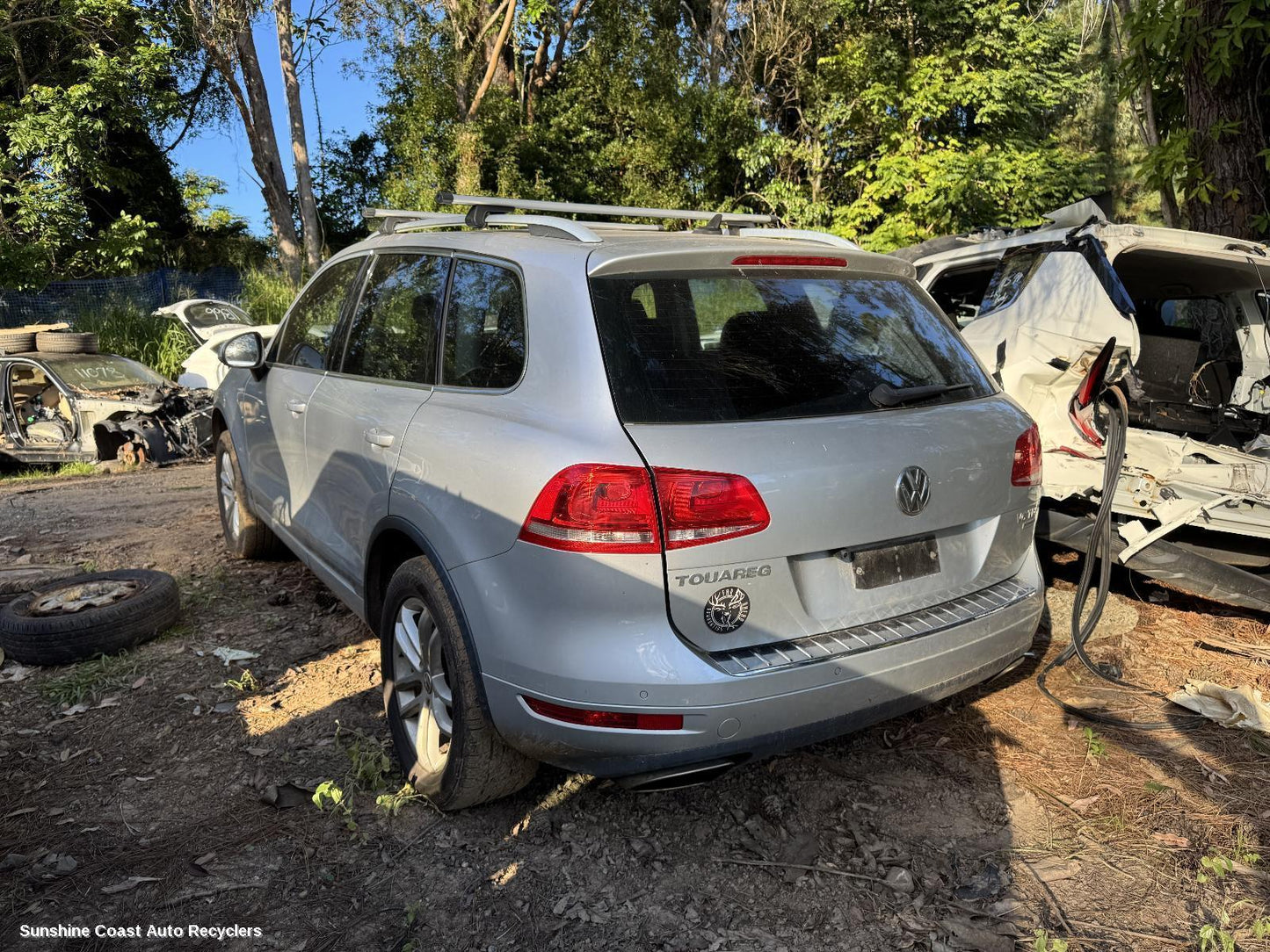 2011 Volkswagen Touareg Right Guard Liner