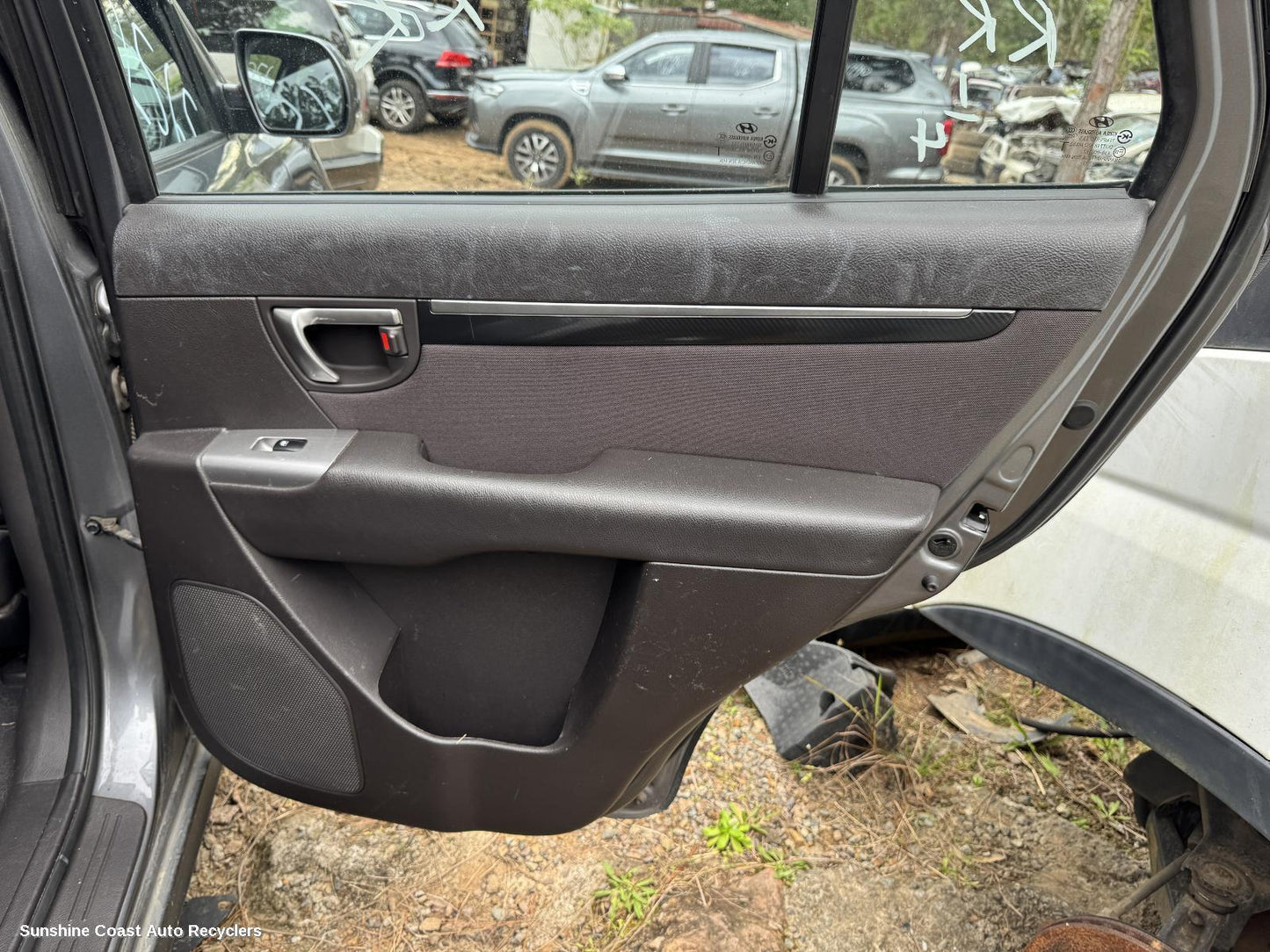 2011 Hyundai Santa Fe Door Trim