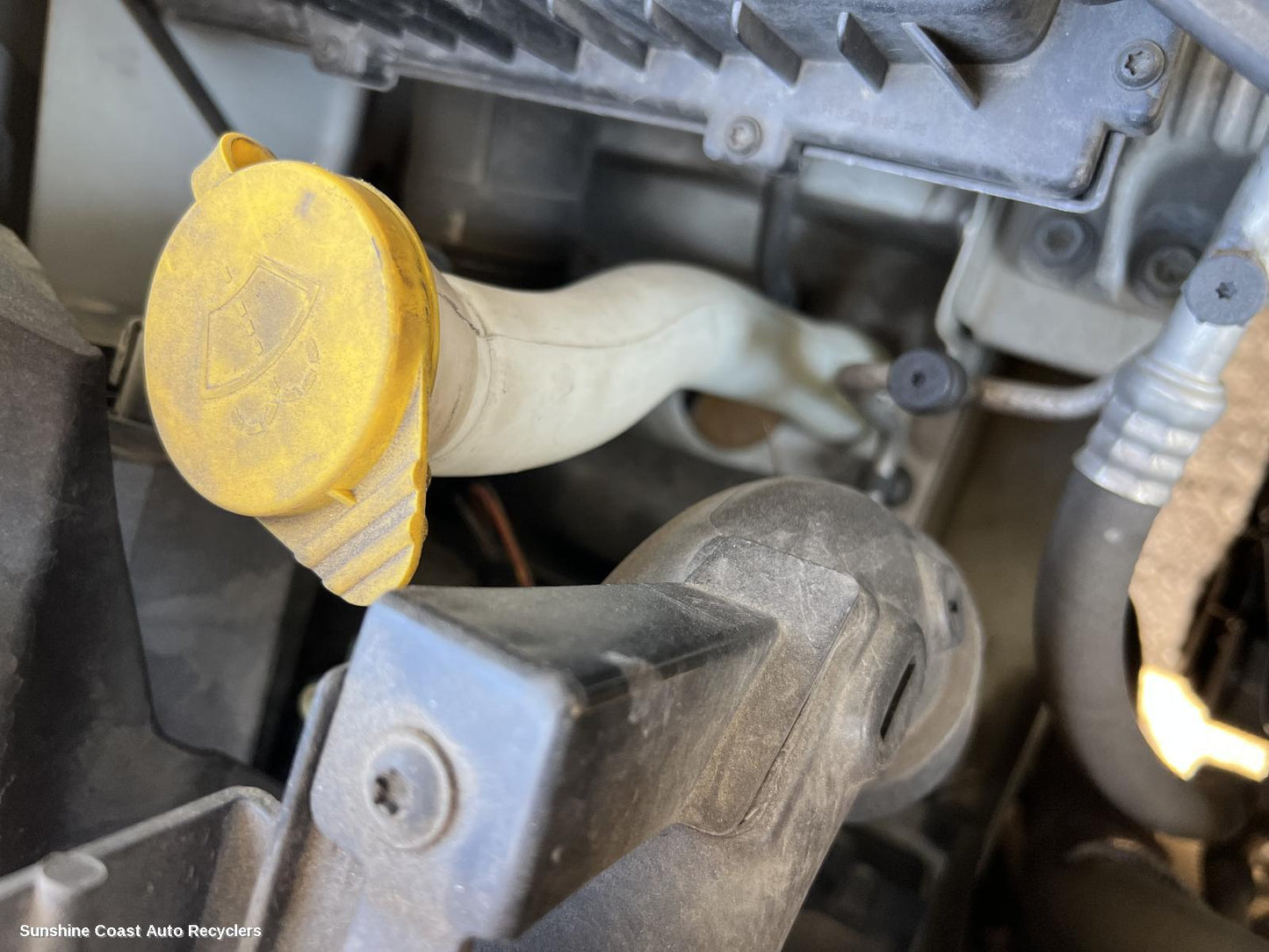 2012 Renault Master Washer Bottle