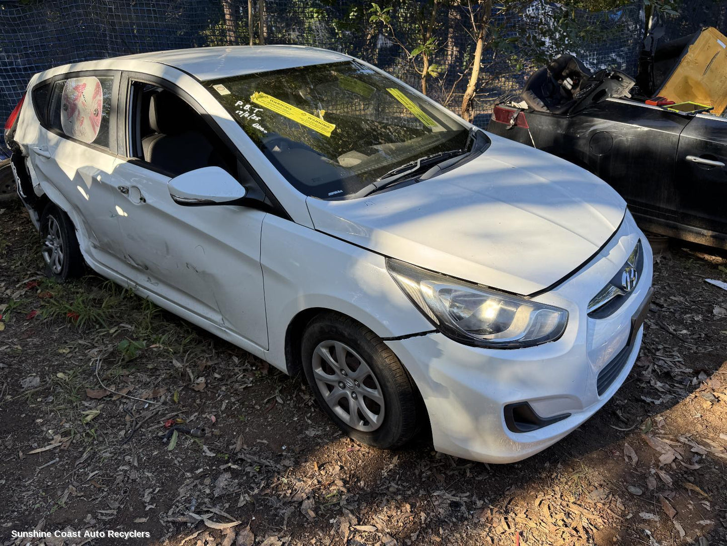 2014 Hyundai Accent Fuel Door   Filler