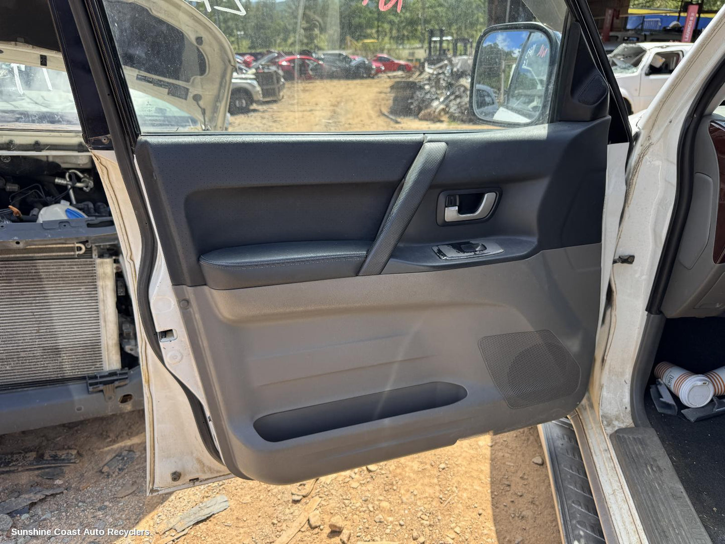 2006 Mitsubishi Pajero Pwr Dr Wind Switch